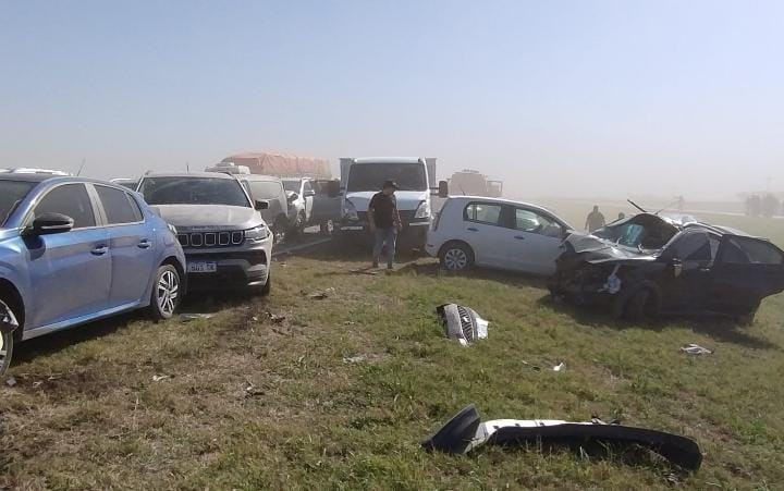 Video: Por la fuerte tormenta, choque en cadena fatal en la autopista Rosario-Córdoba | Noticias