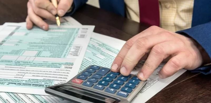 Suba del piso de Ganancias: cómo afecta a los jubilados y a los que cobran asignaciones familiares | Información General