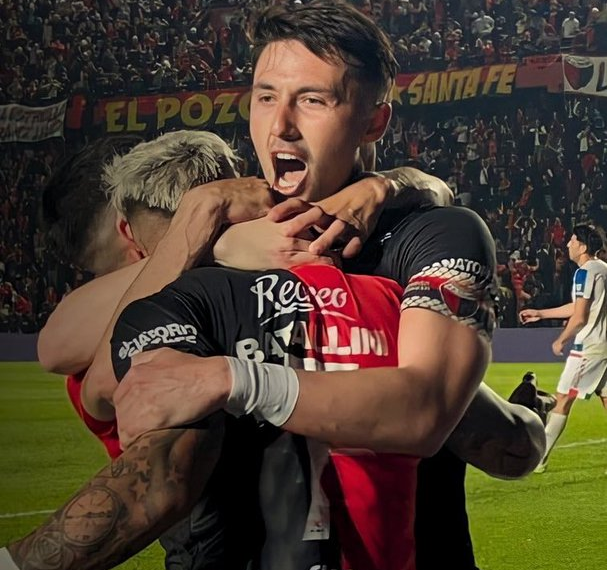 Colón superó a Argentinos y llega dulce al clásico | Deportes