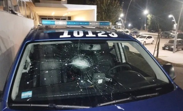 Quedó en libertad el policía que mató a un ladrón y baleó a otro | Noticias