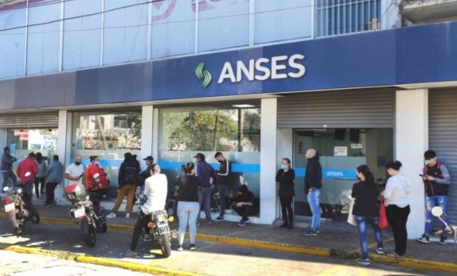 Jubilados y beneficiarios de asignaciones: Cuándo se cobra el bono de $37.000 en el mes de octubre | Información General