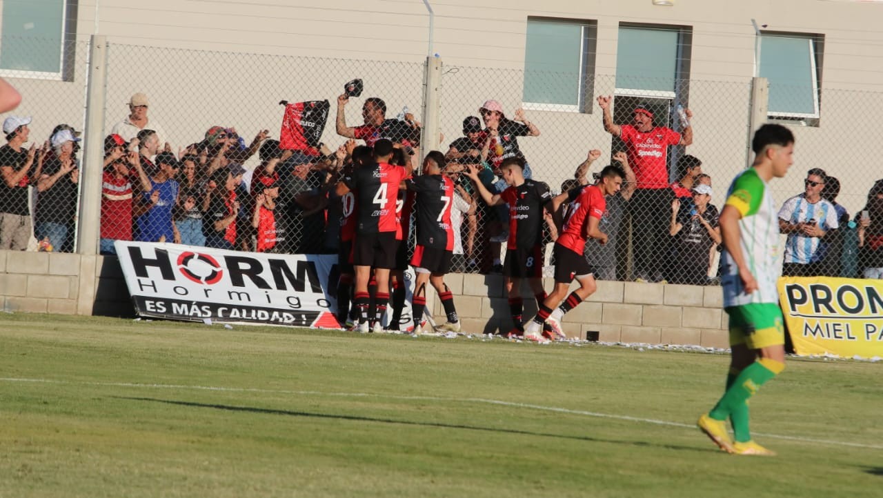 Copa Santa Fe: Colón goleó a Juventud de Malabrigo y habrá clásico en semifinales | Deportes