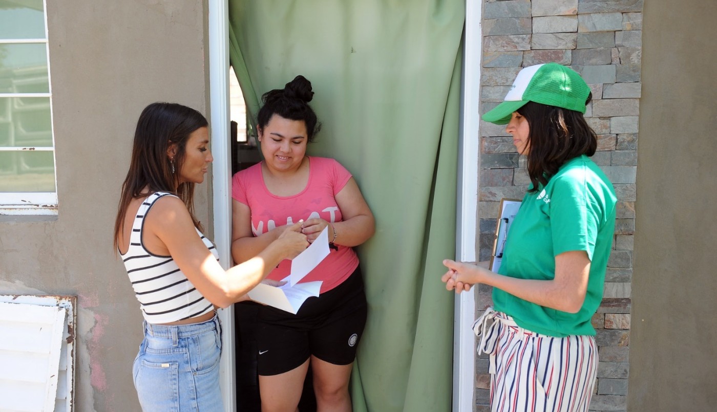 Entregaron 230 identificaciones de viviendas en Atilio Rosso | Información General