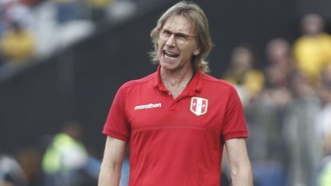 Antes del partido ante Argentina, los hinchas peruanos pidieron por la vuelta de Gareca | Deportes