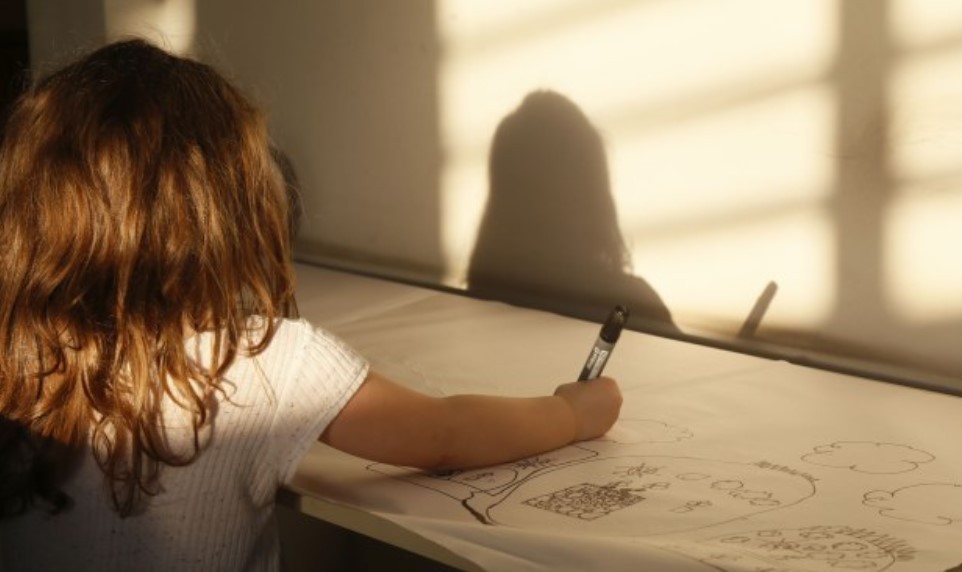 Reconocieron a dos mujeres como madres de una nena que nació de una fertilización asistida | Salud