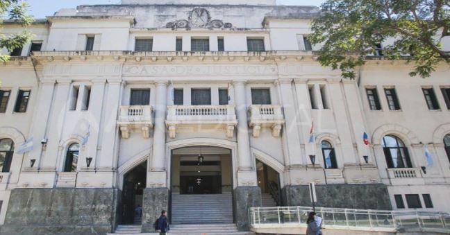 Condenaron a 14 años de prisión a un policía que abusó de una subordinada | Judiciales