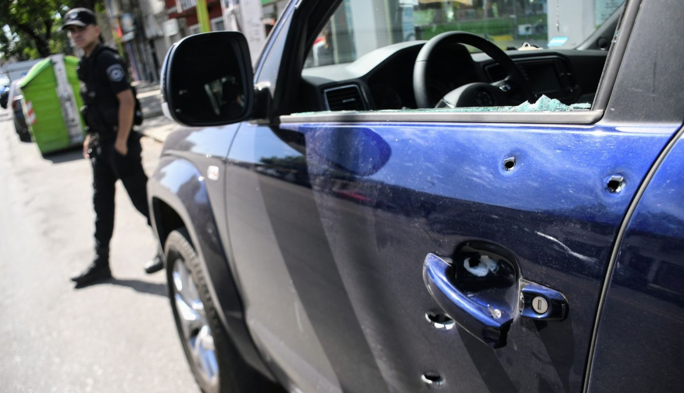 Rosario: Criminal ataque a tiros al conductor de una camioneta | Noticias