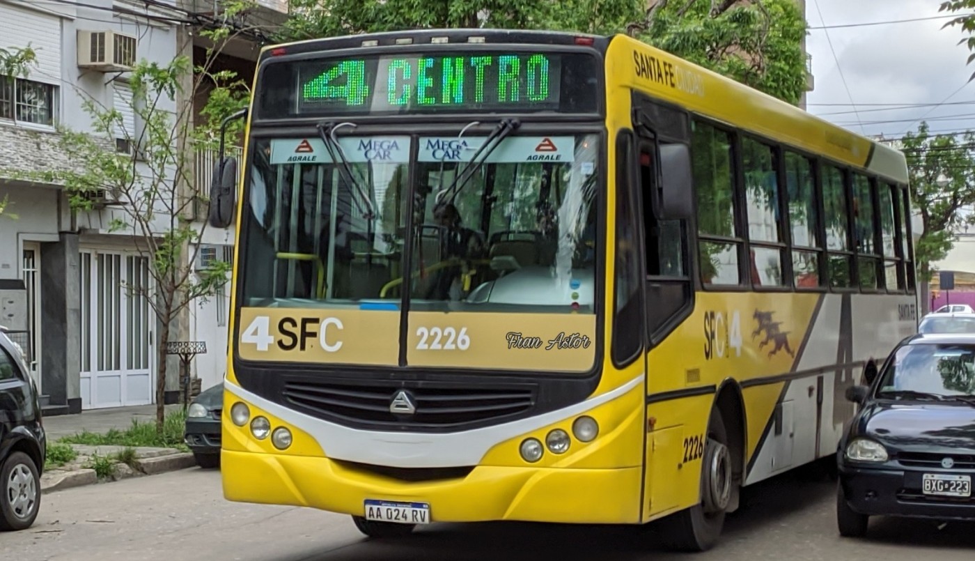 Cortes de calles y desvíos de colectivos en una jornada tensa para Santa Fe | Noticias