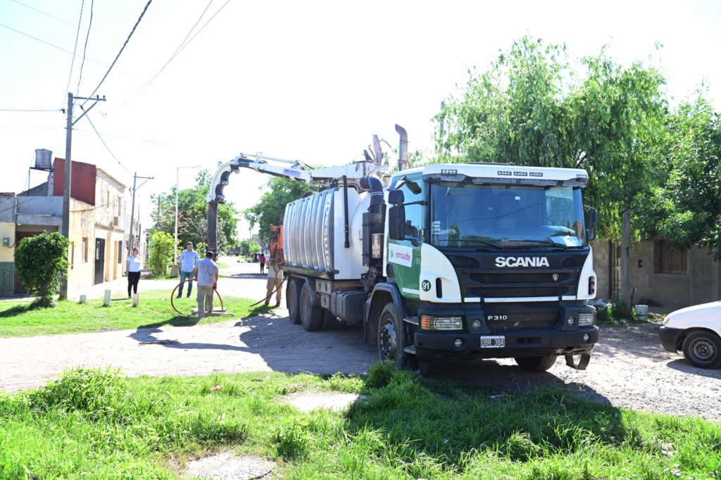 La Municipalidad continúa con la desobstrucción y limpieza de desagües pluviales | Información General