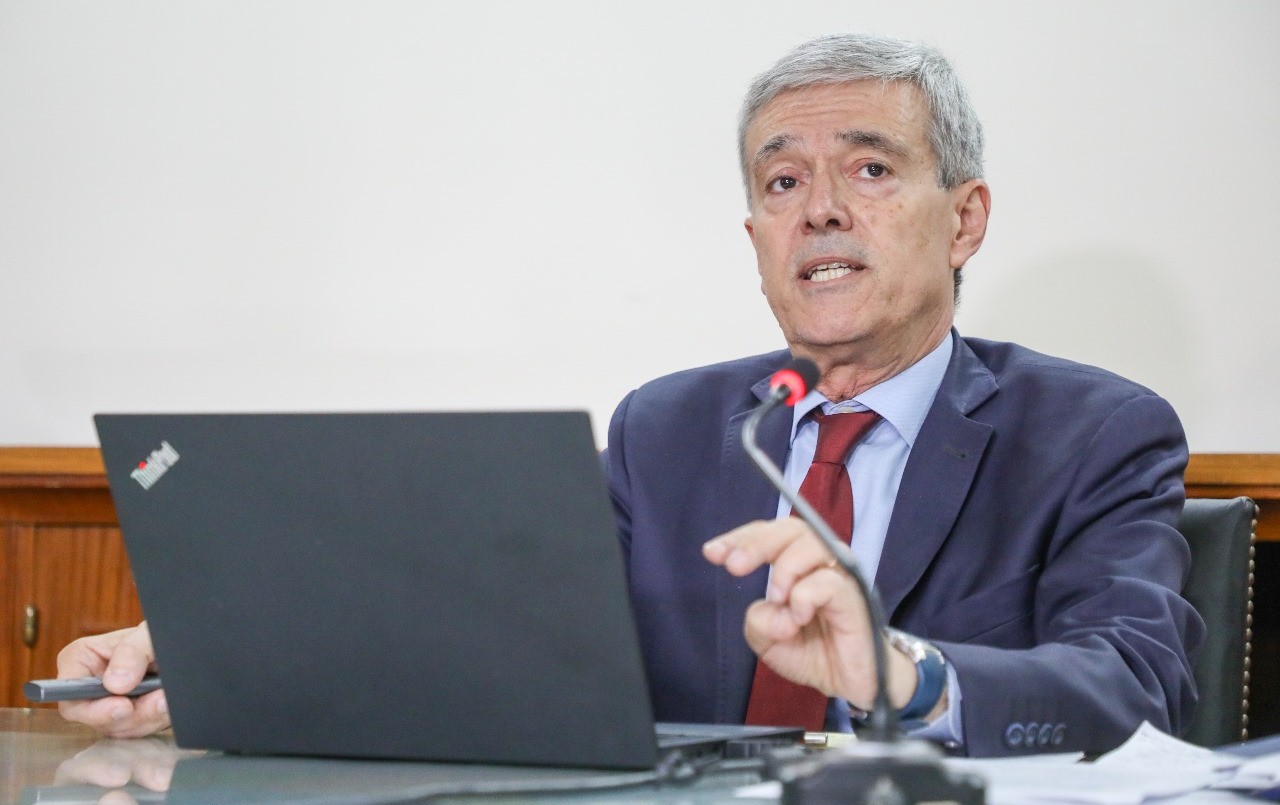 Walter Agosto: "Santa Fe es la única provincia con deuda negativa" | Noticias