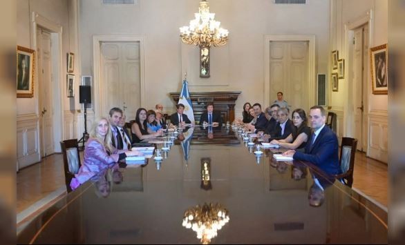 Recorte fiscal y expansión en partidas sociales: las claves de la primera reunión de Gabinete de Milei | Nacionales