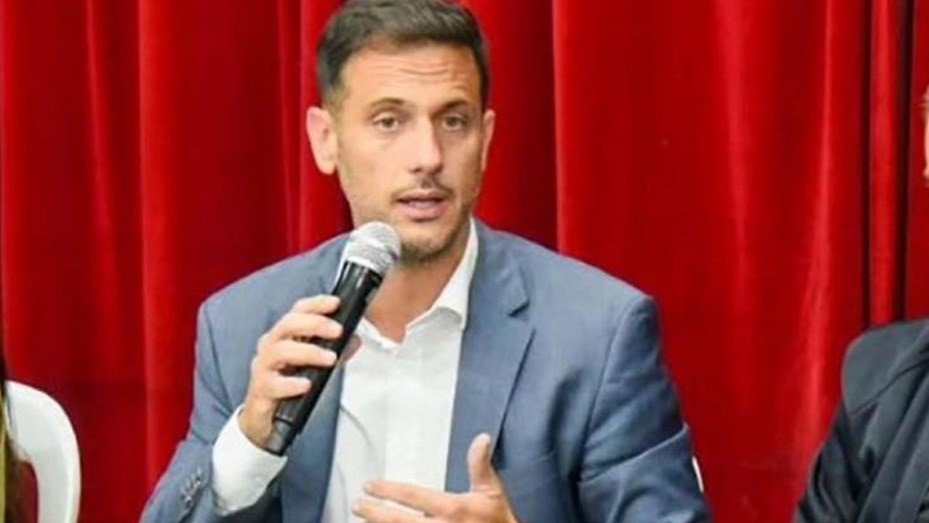El intendente de Lanús anunció un bono de $100.000 para los empleados municipales | Nacionales