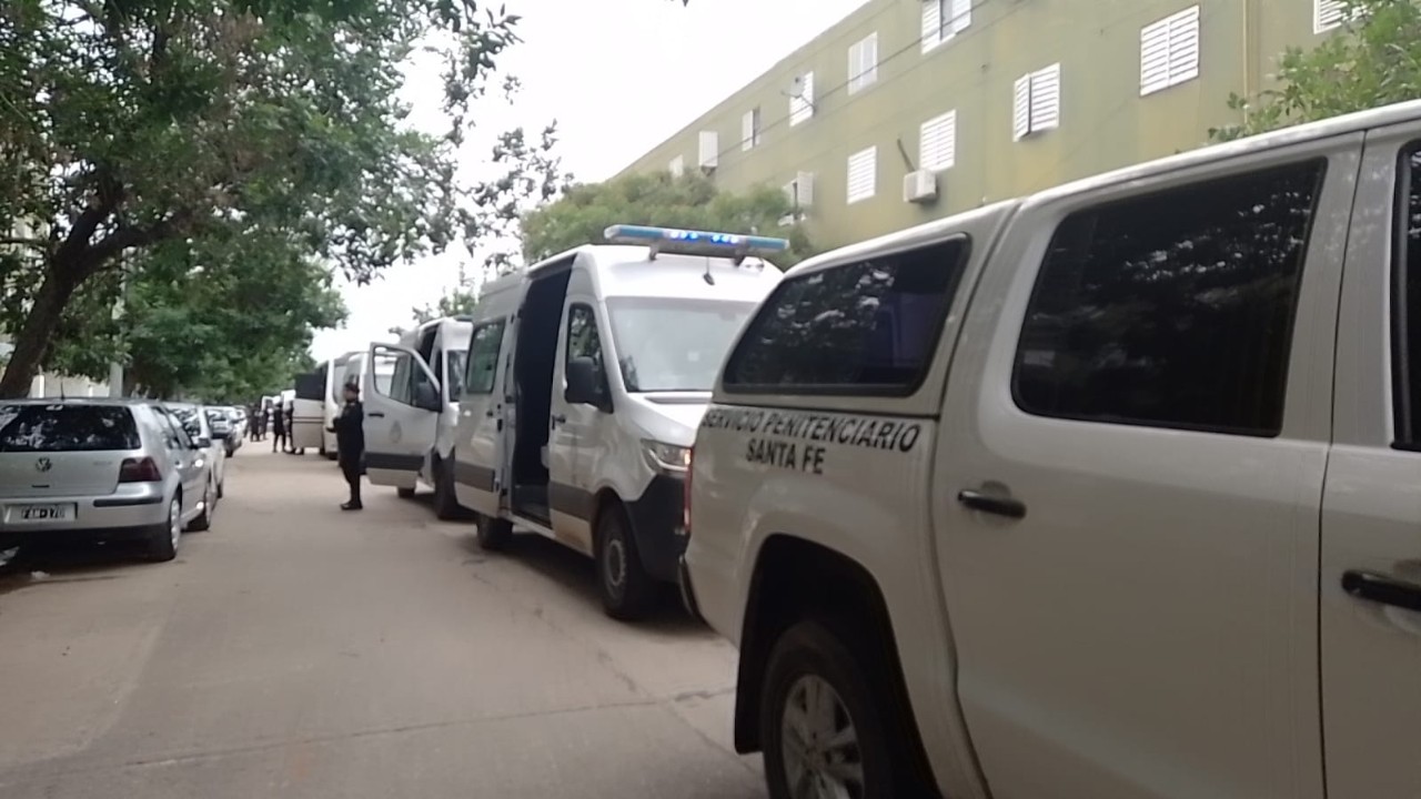 Trasladan presos de las comisarías a la Alcaidía | Policiales