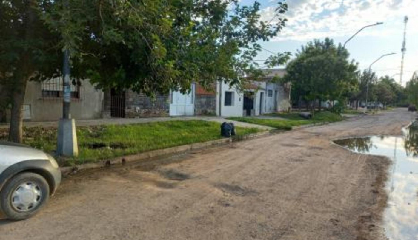 Barrio Chalet: asesinaron a un hombre a balazos y su hijo se encuentra gravemente herido | Policiales