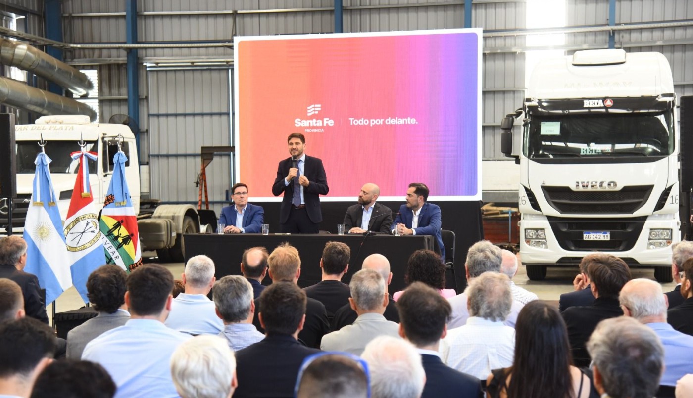 Pullaro lanzó un plan para potenciar el empleo y las regiones productivas | Información General