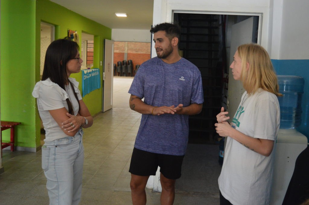 El Municipio entregó libros donados en el marco de la campaña “Regalá un mundo de historias en estas fiestas” | Información General