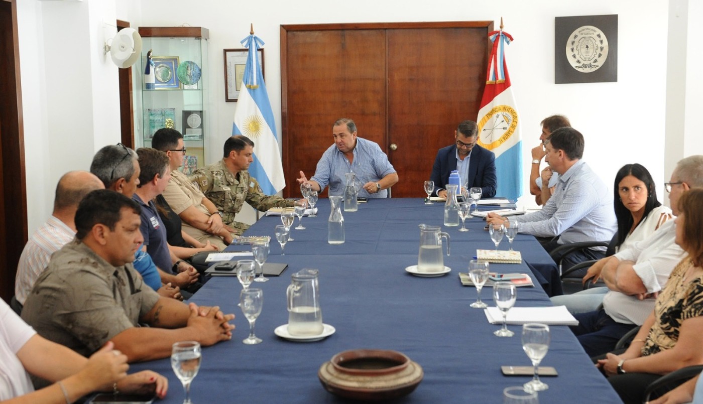 La Municipalidad coordina con el Ejército el operativo para remover el embalsado de la Setúbal | Información General