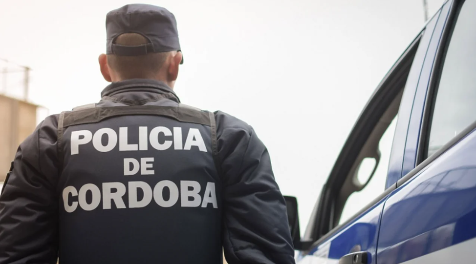 Un policía mató a un ladrón porque le robó una garrafa en su casa y fue detenido | Información General