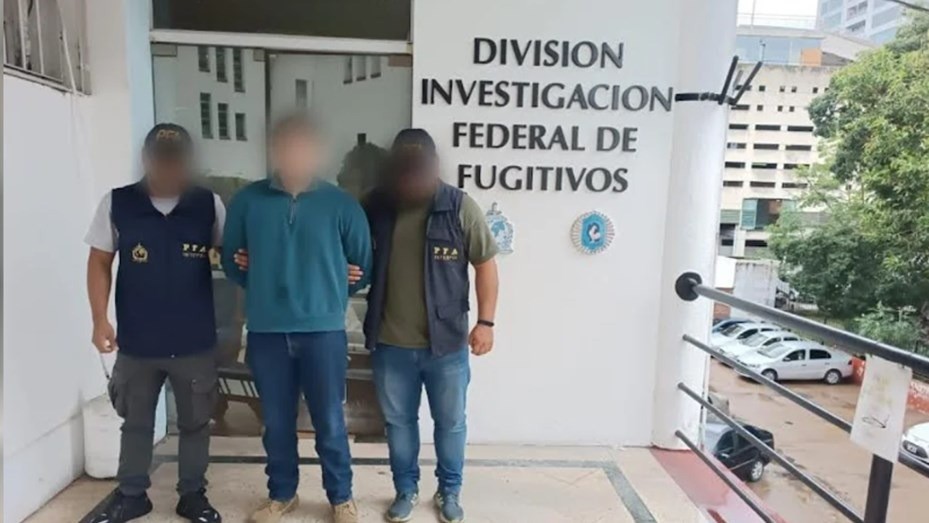 Cayó un asesino ecuatoriano que tenía una alerta roja de Interpol: trabajaba como vendedor ambulante en Retiro | Nacionales