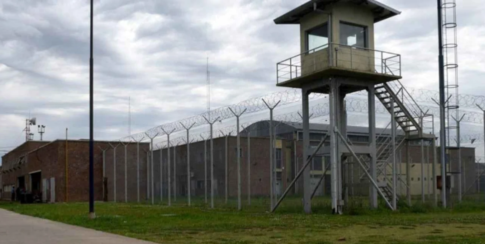 Los presos de las cárceles de Santa Fe comenzarán a usar uniformes | Noticias