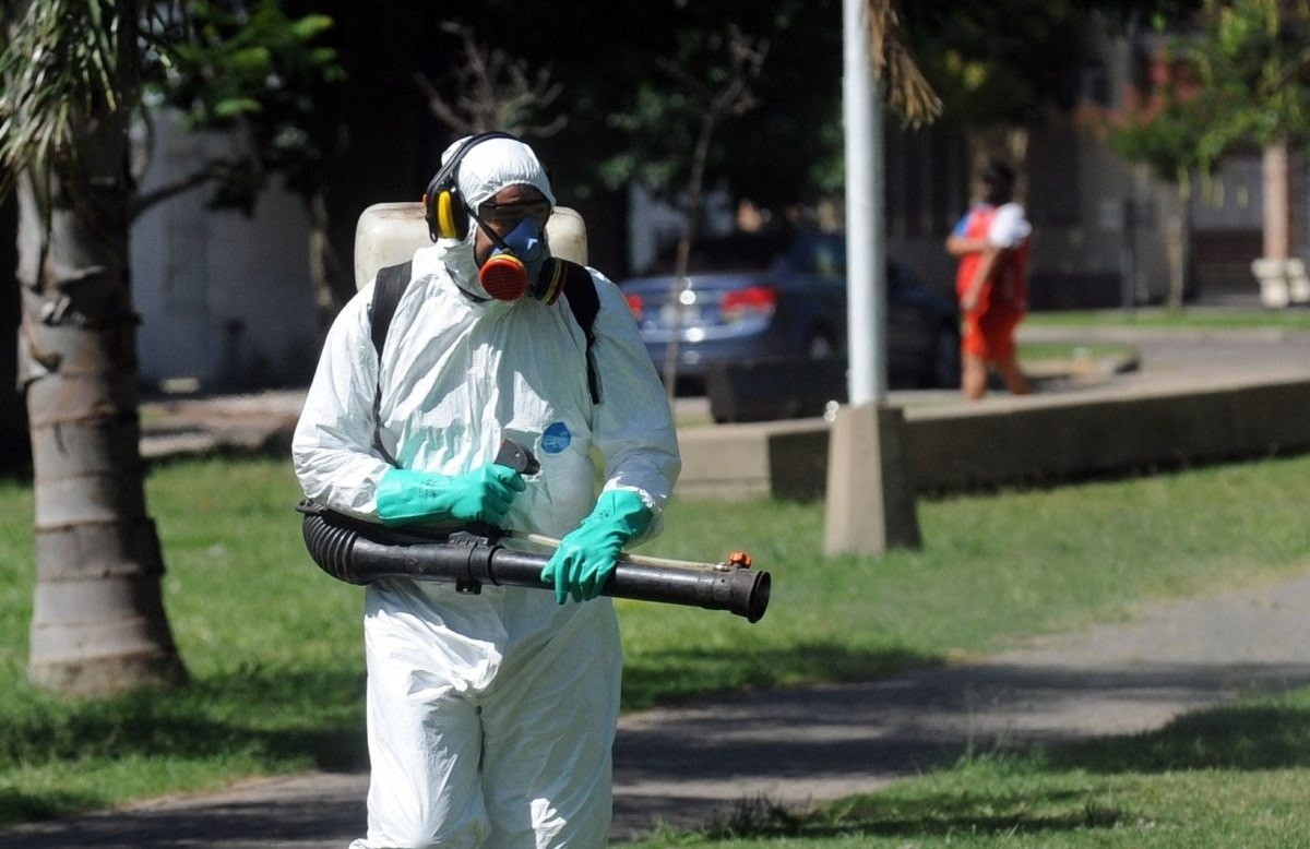 Avanzan los trabajos de fumigación en distintos sectores de la ciudad | Información General