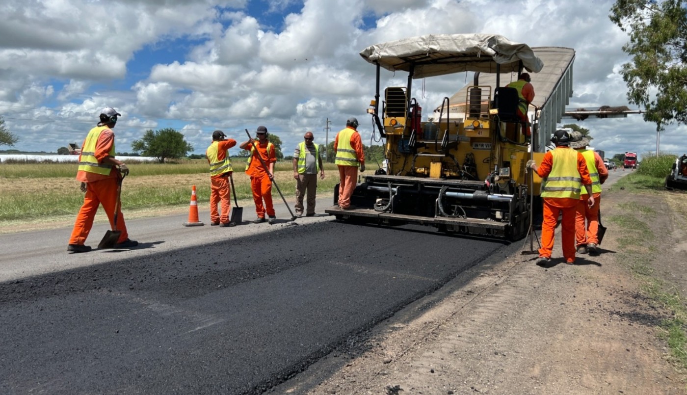 Reactivan la reparación de rutas en la provincia: 50 mil toneladas de asfalto | Información General