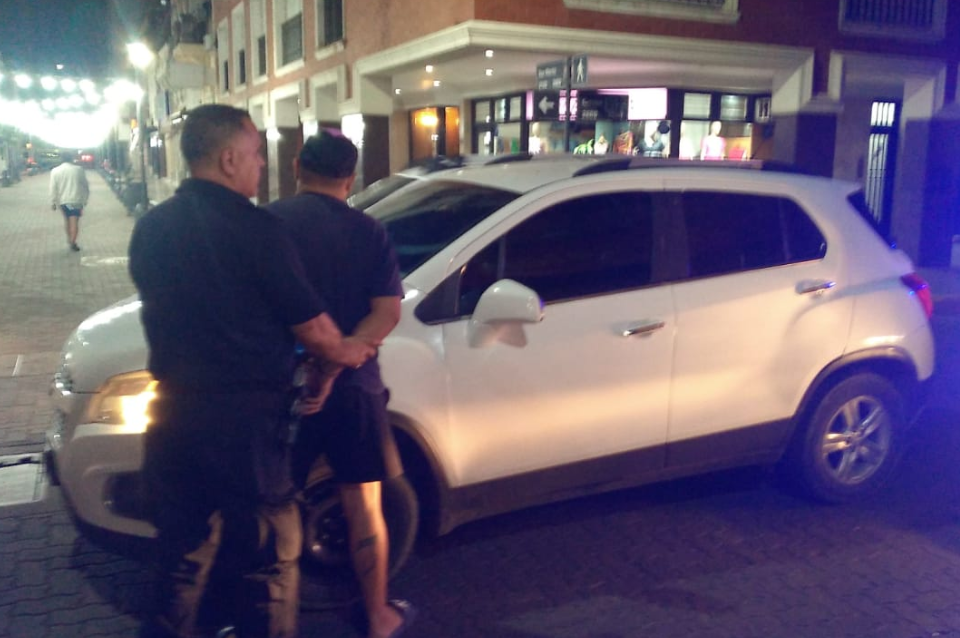 Robo y persecución en el microcentro de la ciudad | Policiales