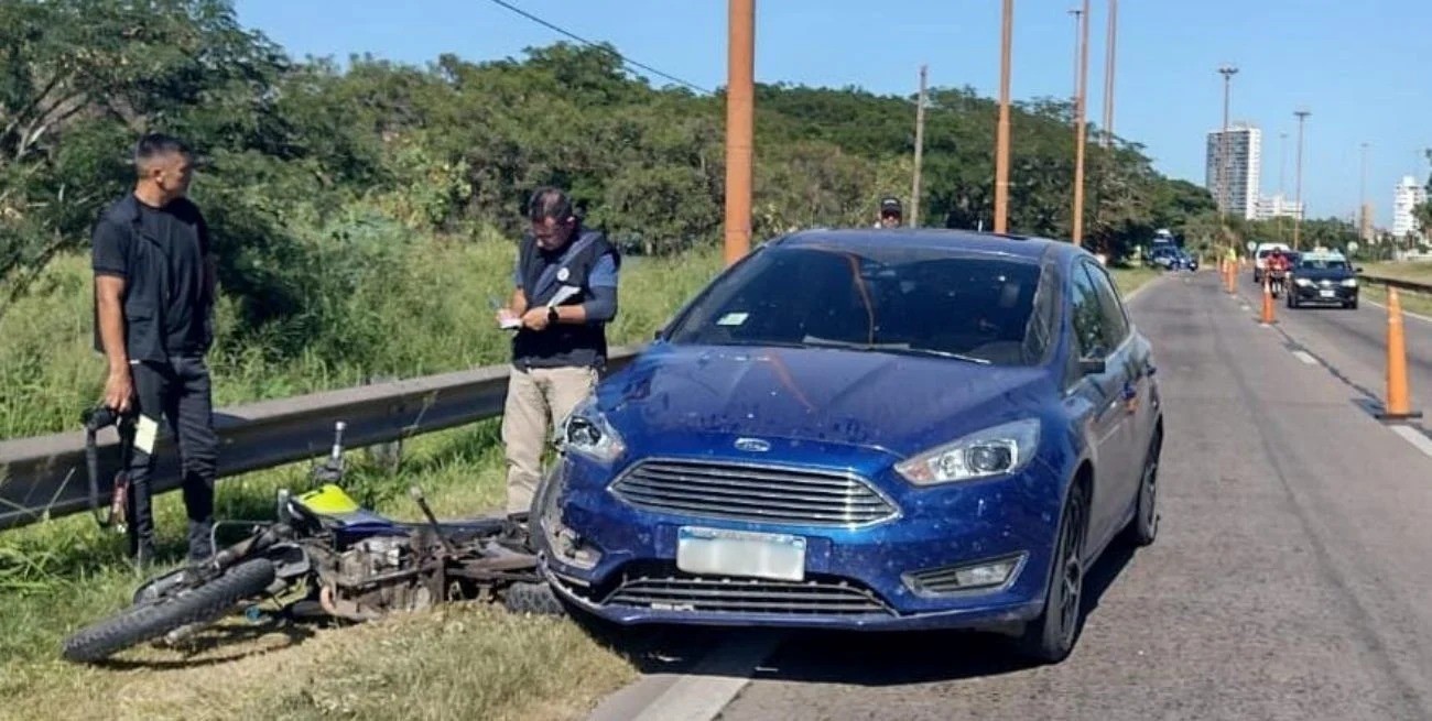 Un joven atropelló a un policía en la Ruta 168 y se dio a la fuga | Información General