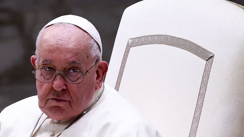 Francisco: "Se escandalizan si doy bendición a un homosexual pero no si se la doy a un empresario que explota a la gente" | Noticias