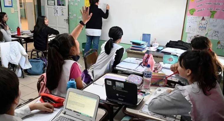 Salario mínimo docente: el Gobierno nacional convocó a los gremios para el próximo martes | Nacionales