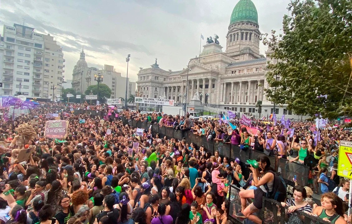 8M: En Buenos Aires fue masiva la marcha del colectivo de mujeres | Nacionales
