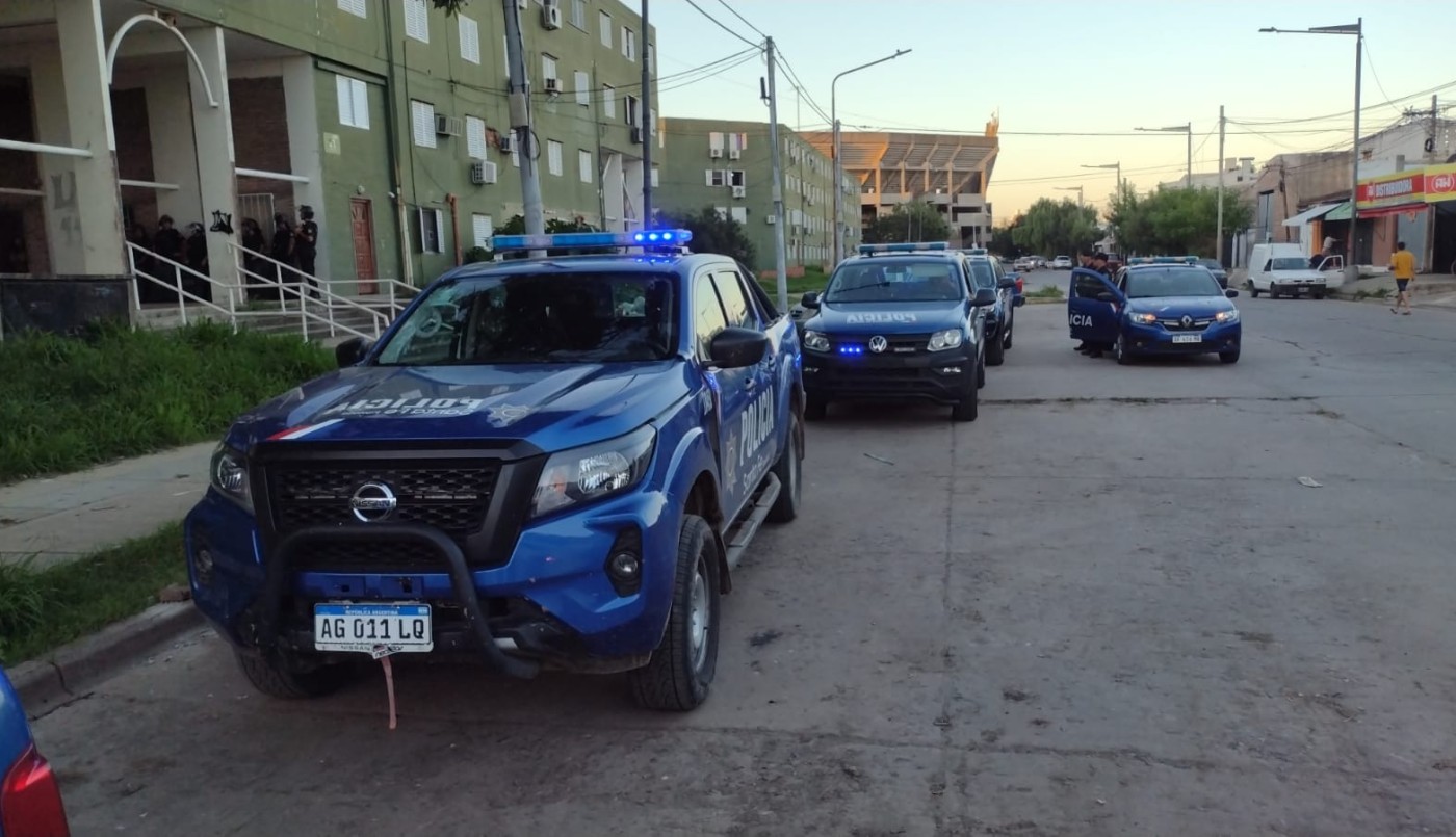 Balearon la casa de “Nano” Leiva y se recrudece la interna en la barra de Colón | Noticias