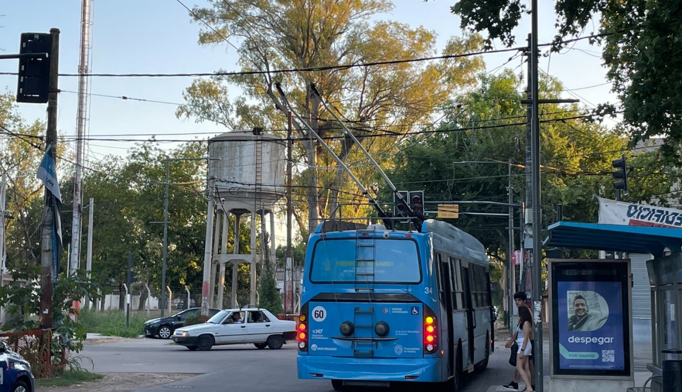 Sigue en estado crítico el chofer de trolebús baleado en Rosario | Información General
