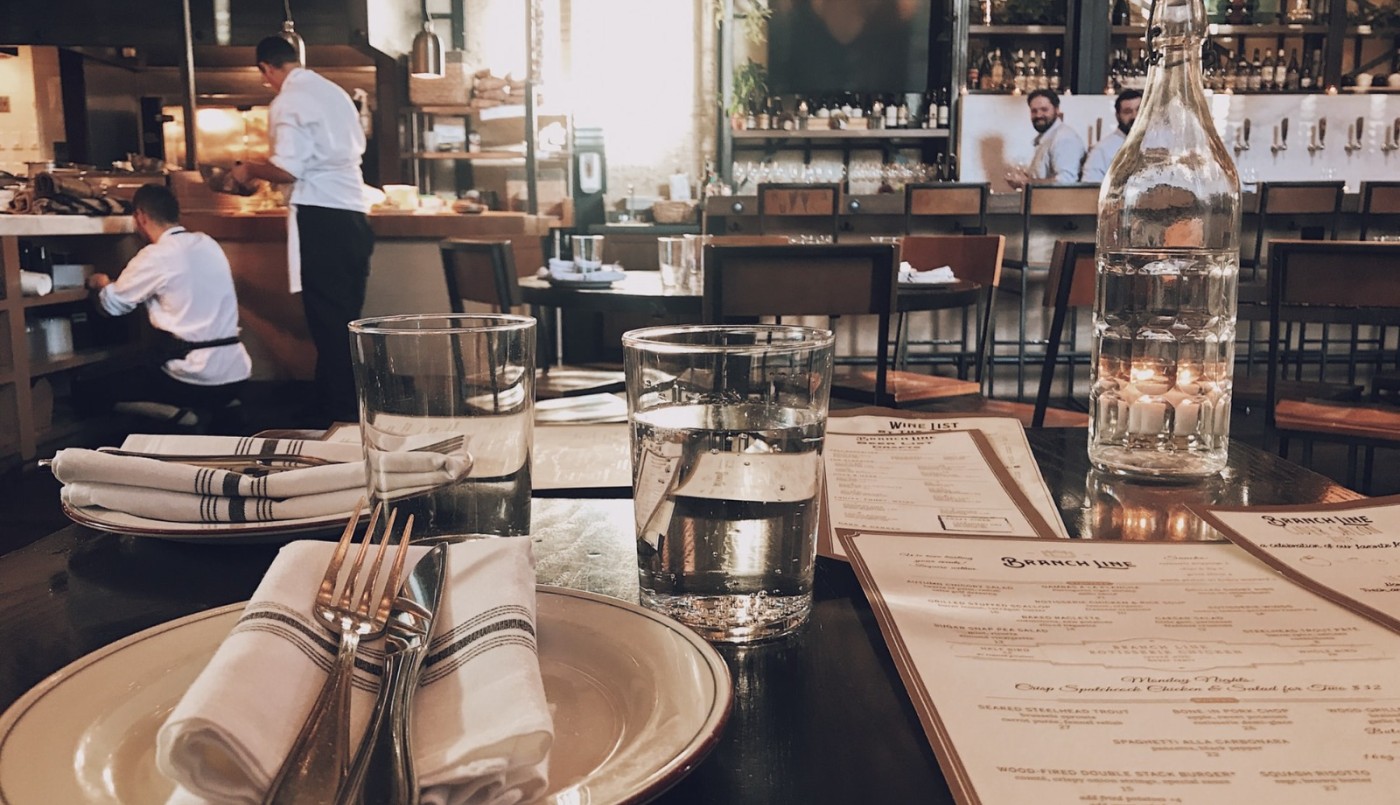 Como en EE.UU. en Santa Fe habrá agua gratis en bares y restaurantes | Información General