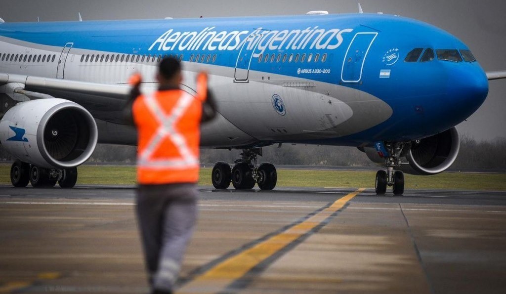 Pilotos y aeronavegantes anunciaron que harán paro en el inicio de Semana Santa | Nacionales