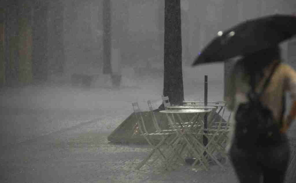 Llegó la tormenta y la ciudad se encuentra bajo alerta roja | Noticias