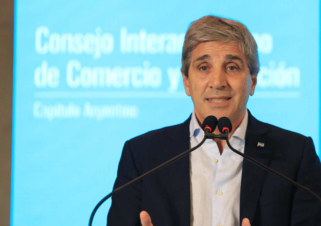 Caputo le pidió a los empresarios que sean "héroes" y les prometió baja de impuestos | Nacionales