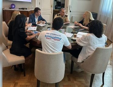 El festejo de Karina Milei en Casa Rosada por su cumpleaños y el saludo de Milei | Nacionales