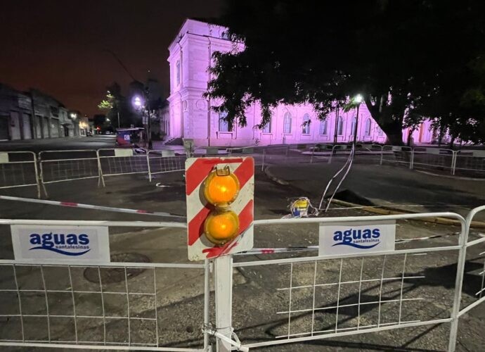 Nuevo socavón se abrió sobre Bulevard y piden precaución al transitar | Información General