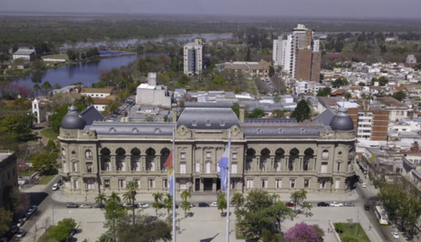 Gobierno convoca al sector público para discutir aumentos de mayo | Noticias