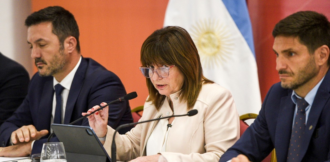 Llega la ministra Bullrich a Rosario y apareció una amenaza | Información General