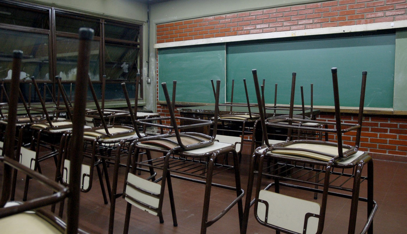 Escándalo en un colegio de Paraná: una niña sorprendió a un profesor viendo porno | Nacionales