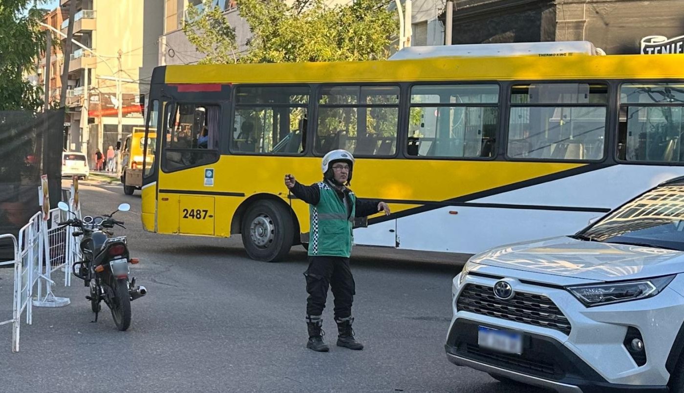 Socavón de Bulevard: Así será el cambio de recorrido de colectivos desde este lunes | Información General