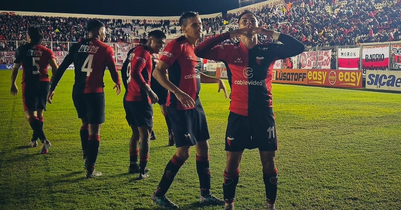 Colón le ganó con autoridad a Morón y alimenta el sueño de volver | Deportes