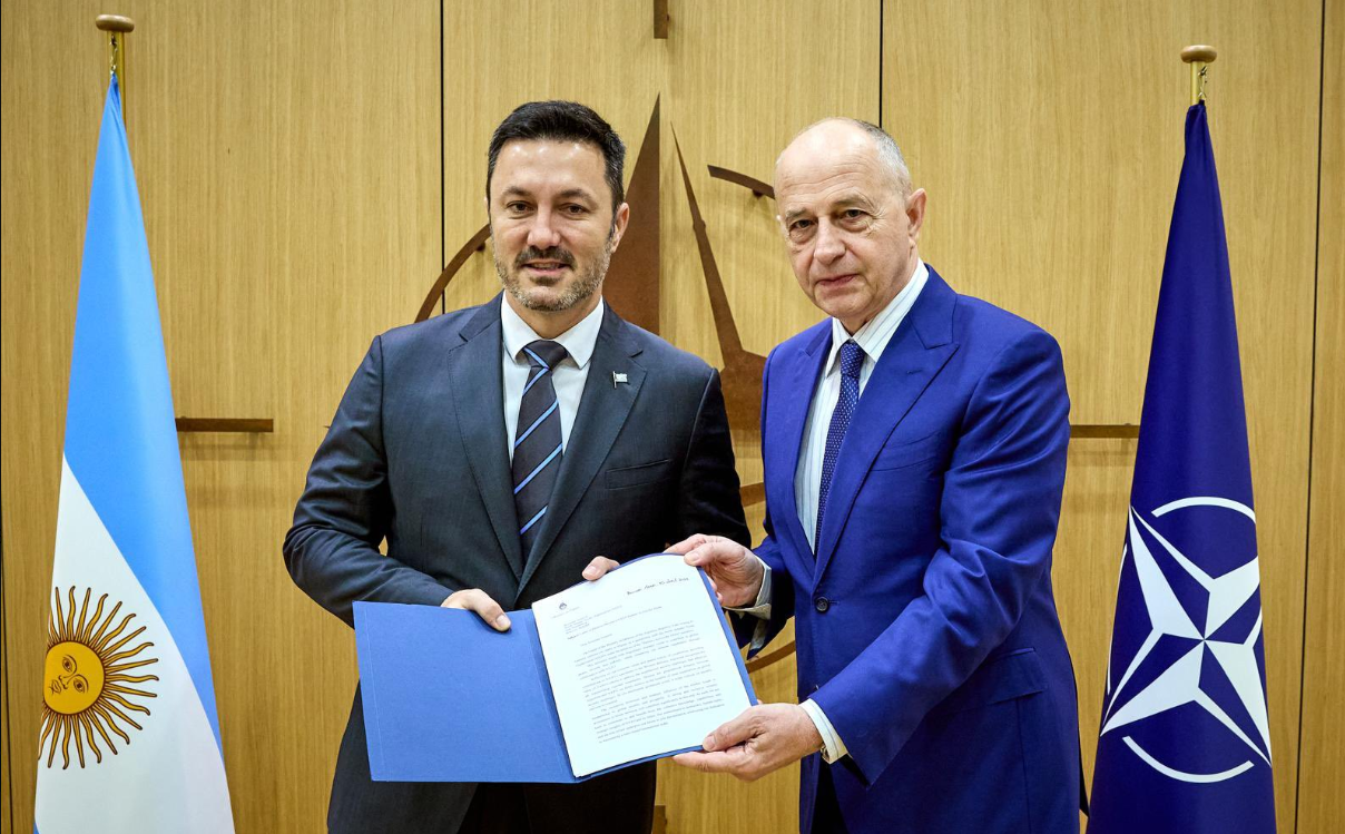 Argentina busca convertirse en "socio global" de la OTAN | Nacionales