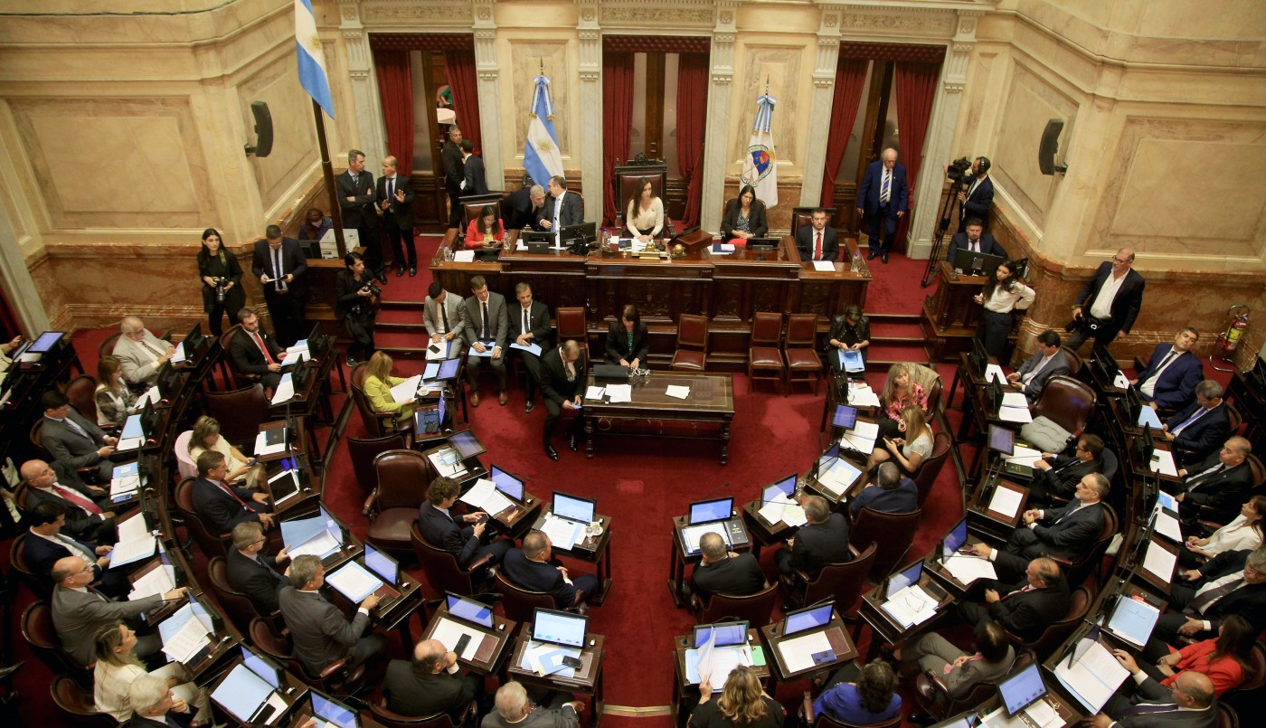 Además del aumento de 165%, los senadores se auto otorgaron un aguinaldo en sus dietas | Nacionales