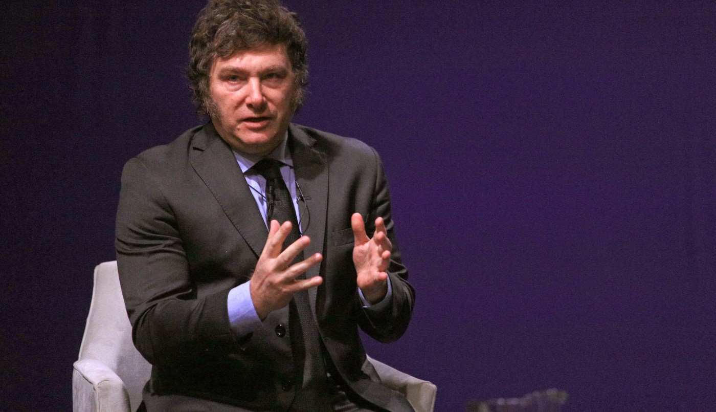 Javier Milei ya grabó su mensaje en la Casa Rosada acompañado por el equipo económico | Nacionales