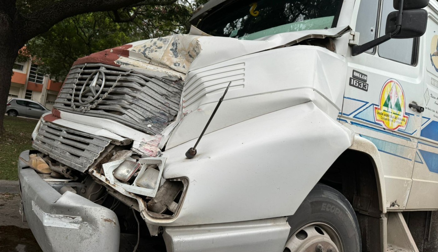 Un choque de camiones provocó caos en Avenida 27 de Febrero | Noticias