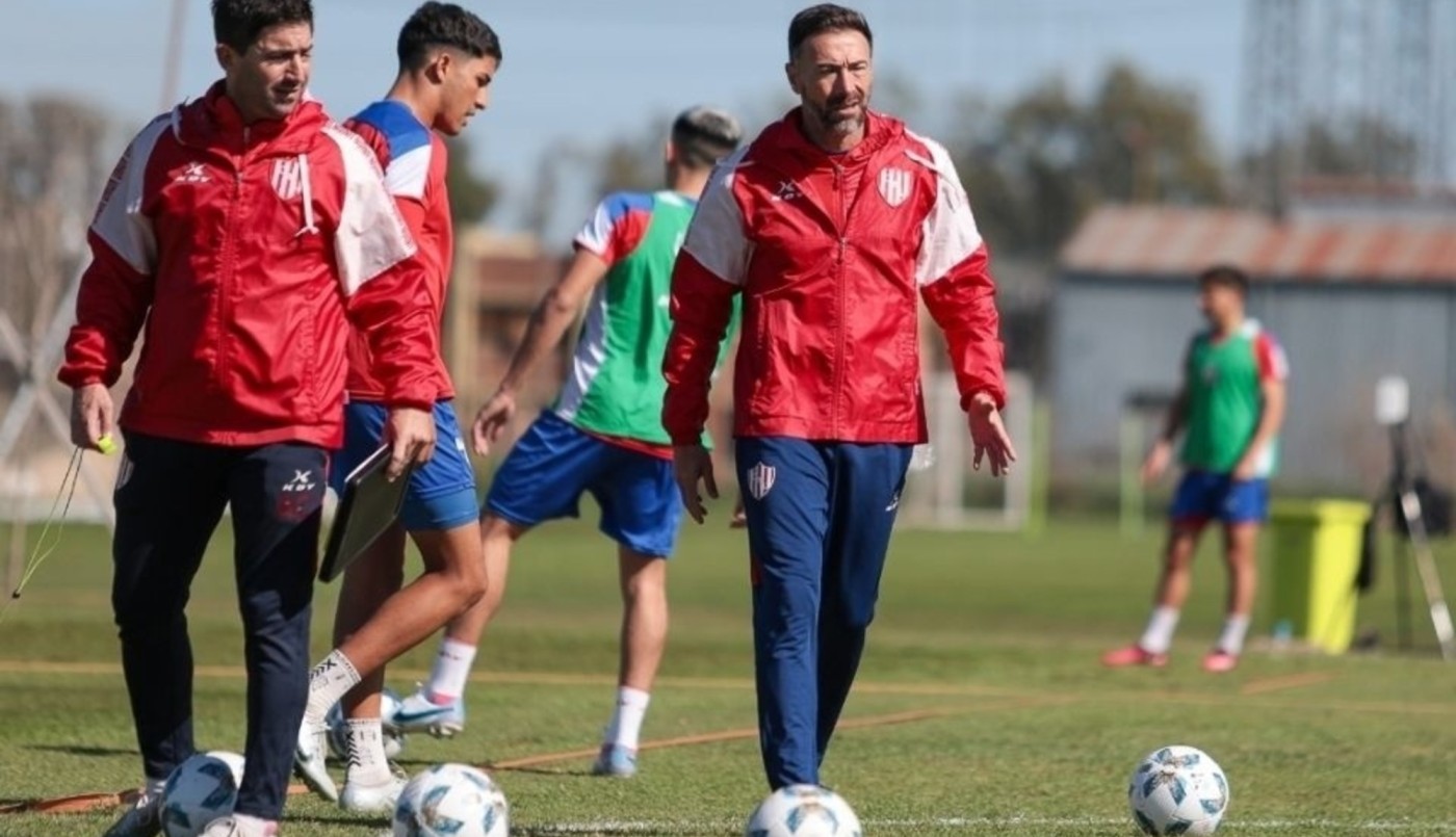 Unión: El DT tatengue pide refuerzos en todas las líneas | Deportes