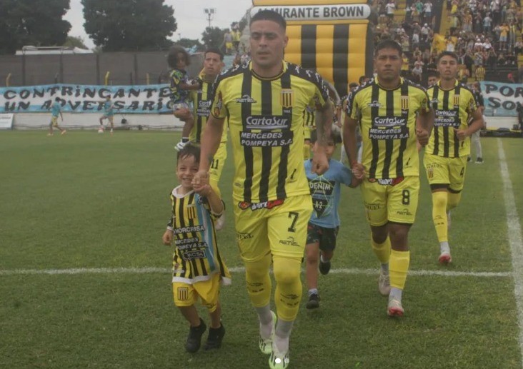 El inquietante posteo de Brian Fernández que preocupa a todos | Deportes